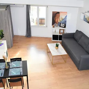 https://grand-studio-mezzanine-centre-cannes.fr-provencehotel.com