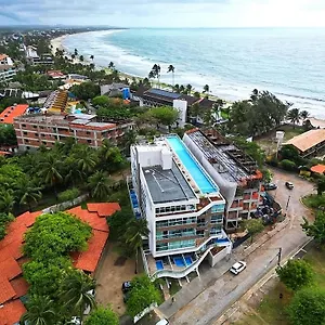 https://flat-308-nixxus.portodegalinhashotels.com