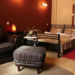 https://yasmine-flat.inbudapesthotels.com